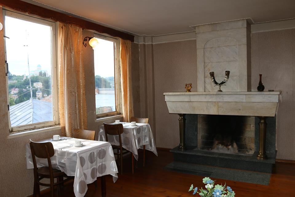 Guest House Old Κουτάισι Εξωτερικό φωτογραφία