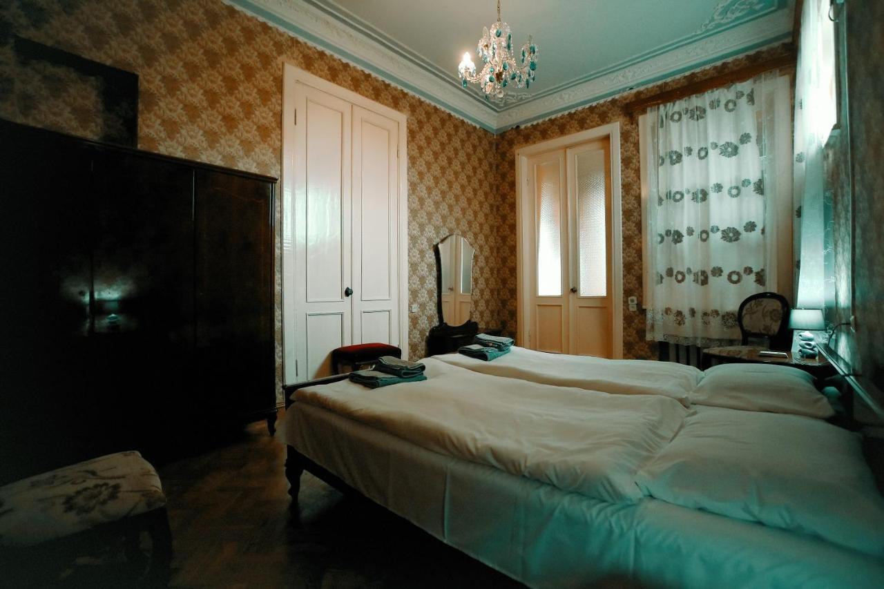 Guest House Old Κουτάισι Εξωτερικό φωτογραφία