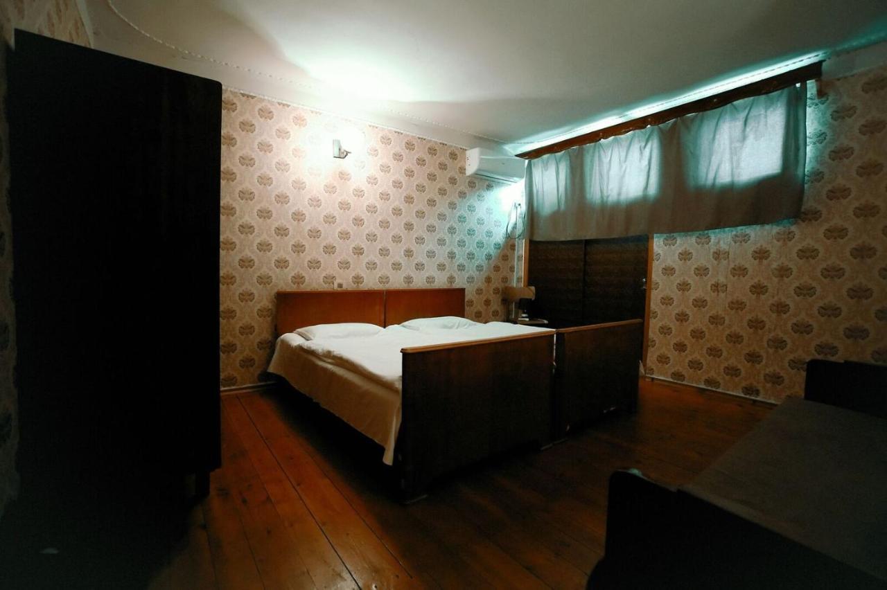 Guest House Old Κουτάισι Εξωτερικό φωτογραφία