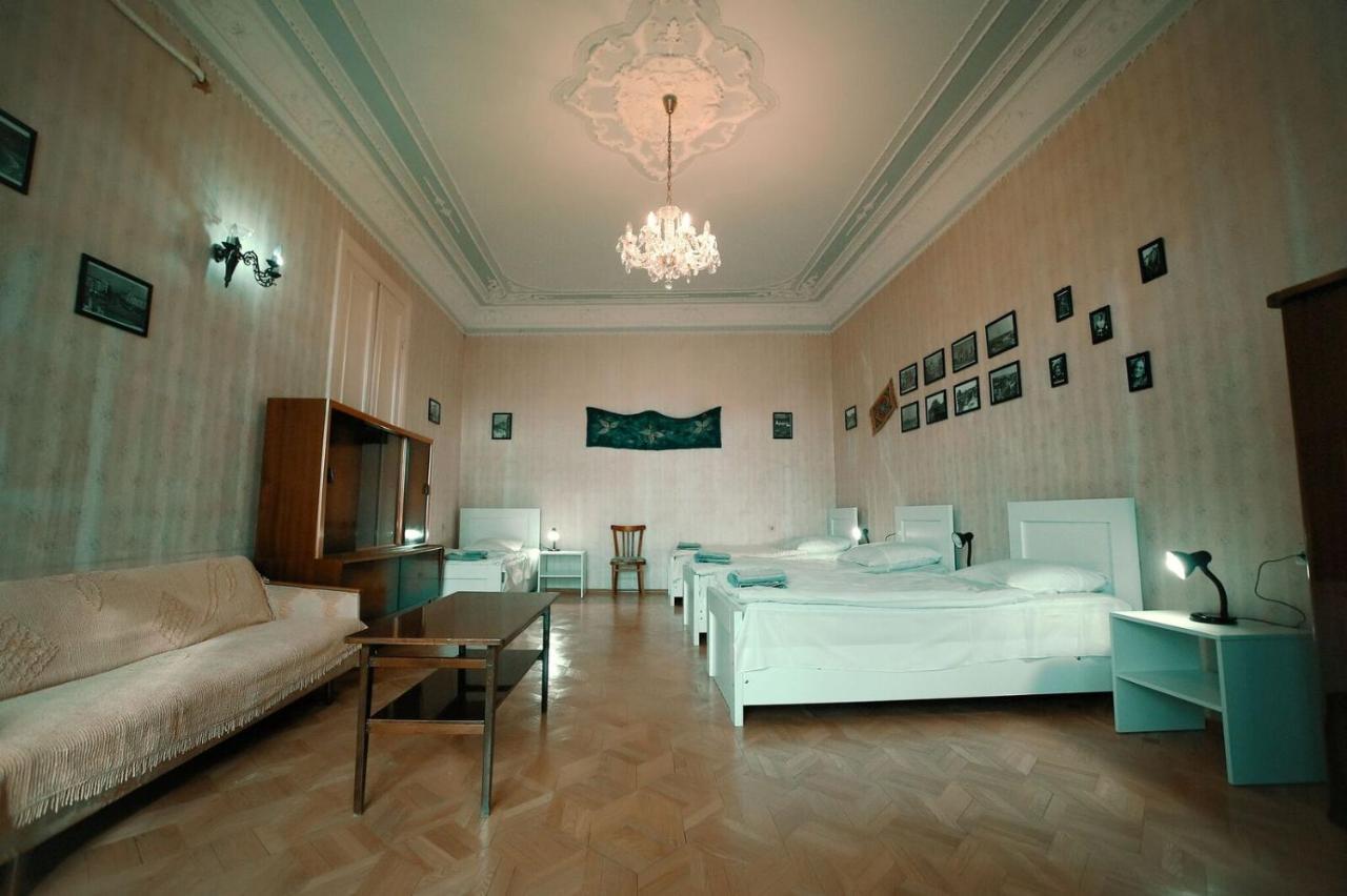 Guest House Old Κουτάισι Εξωτερικό φωτογραφία