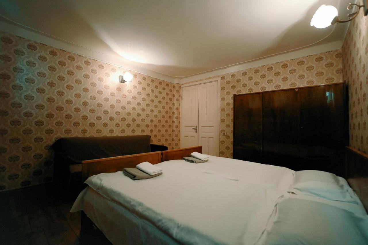 Guest House Old Κουτάισι Εξωτερικό φωτογραφία