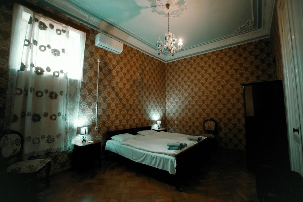 Guest House Old Κουτάισι Εξωτερικό φωτογραφία